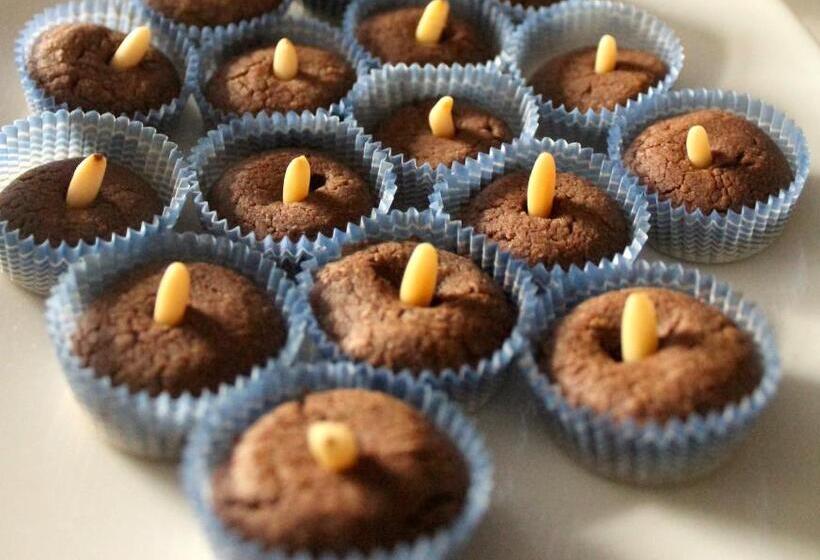 Bue Marino Hotel & Cocktail Bar