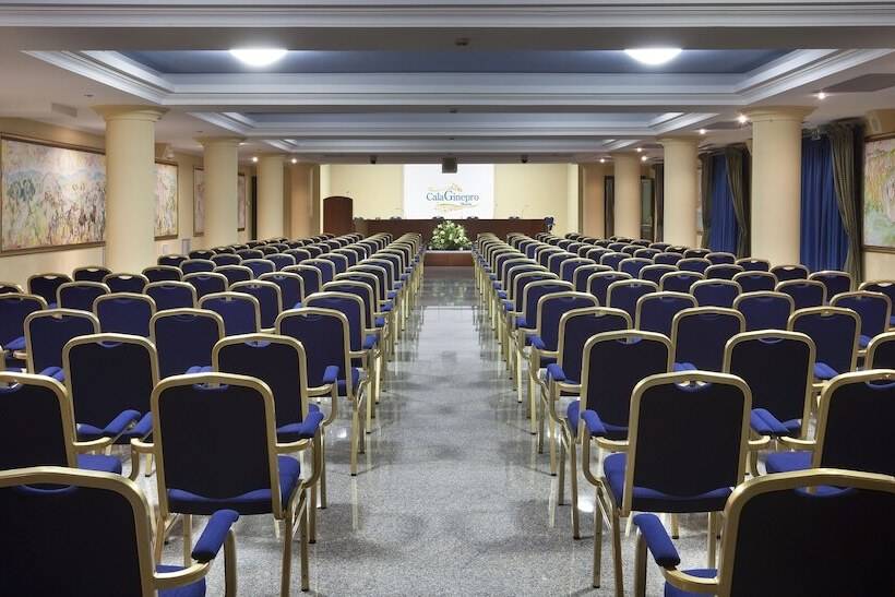 Cala Ginepro Hotel Resort