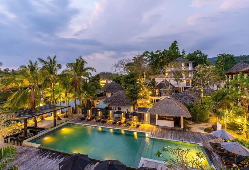 酒店 Aana Resort & Spa