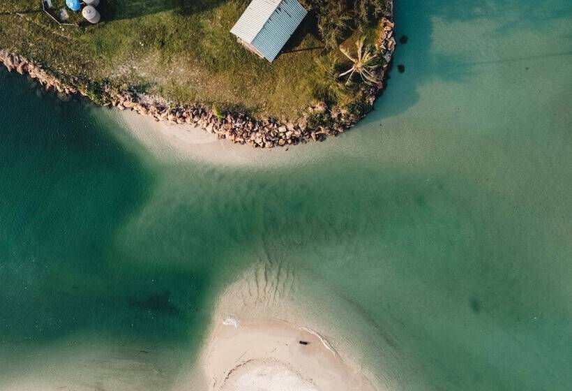 酒店 Aana Resort & Spa