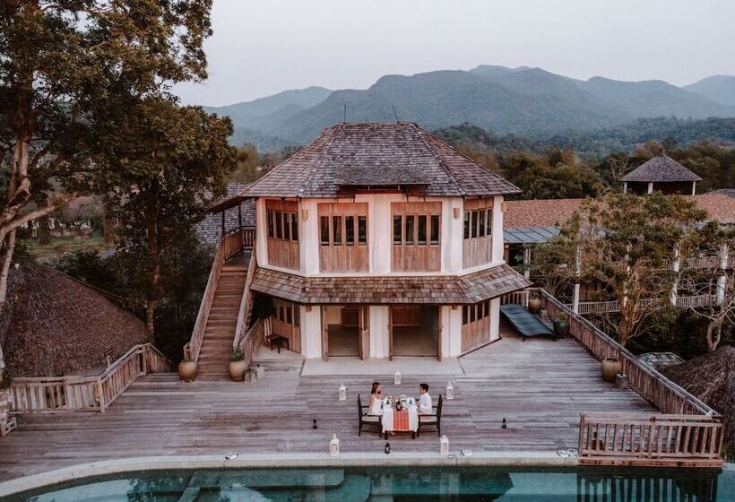 هتل Aana Resort & Spa