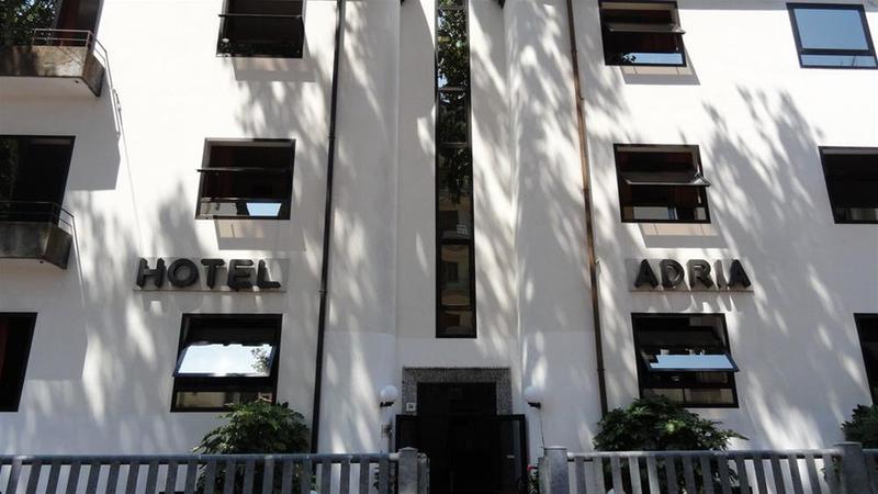 酒店 Adria