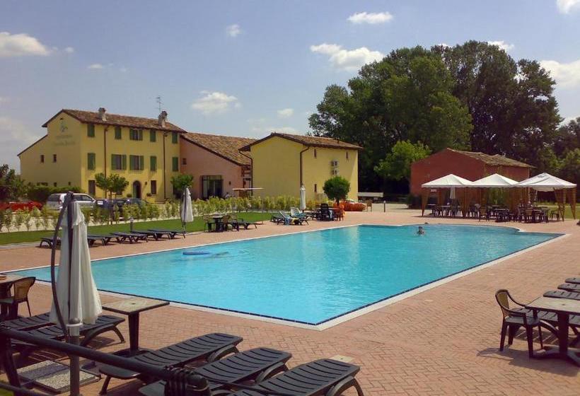 Отель Agriturismo Cascina Boschi