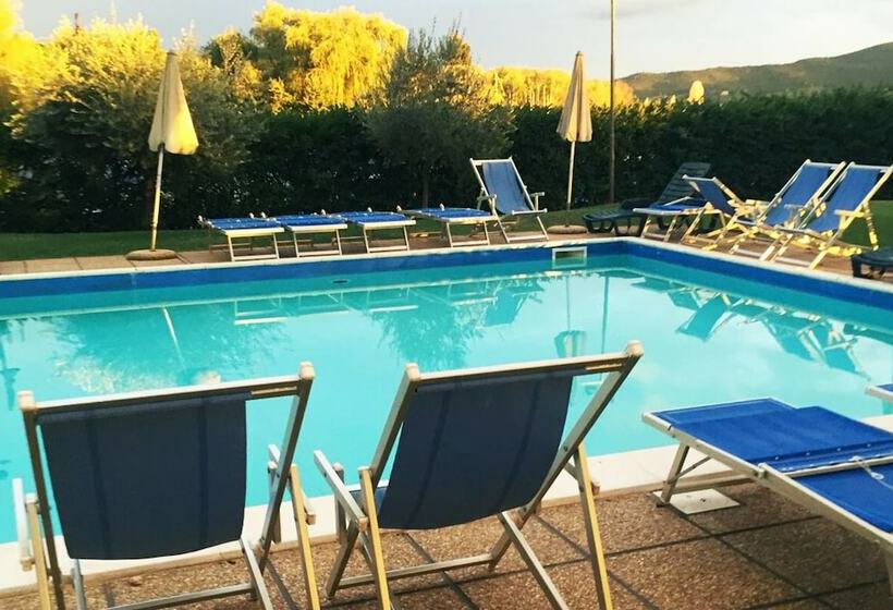 בית מלון כפרי Ali Sul Lago