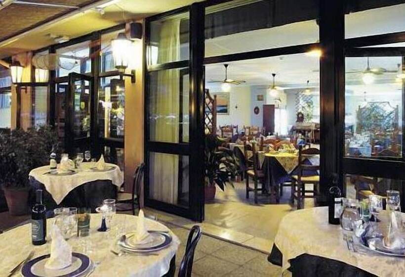 בית מלון כפרי Ali Sul Lago