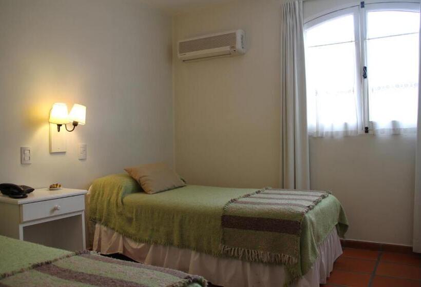 هتل Altos De Balcarce