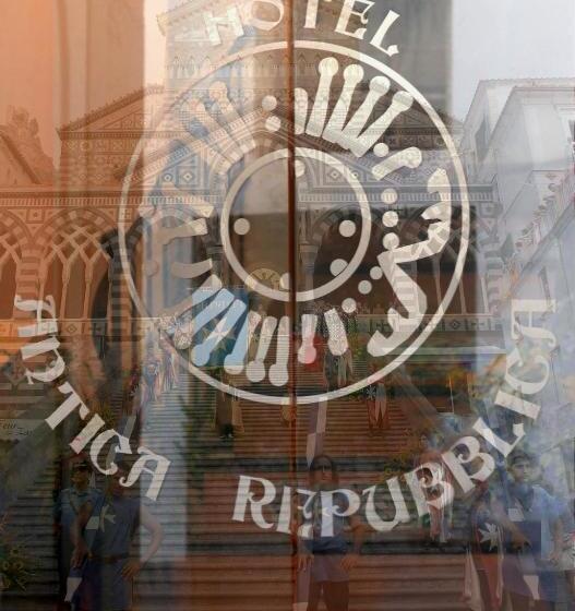 Отель Antica Repubblica In Amalfi Center At 100mt From The Sea