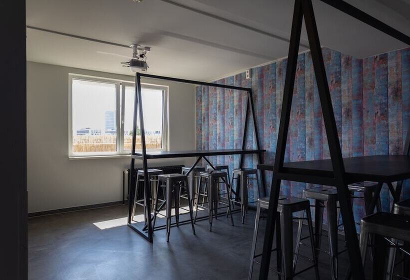 Hotel a&o München Hackerbrücke