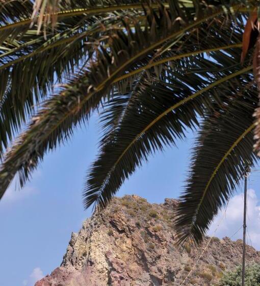 فندق Aura