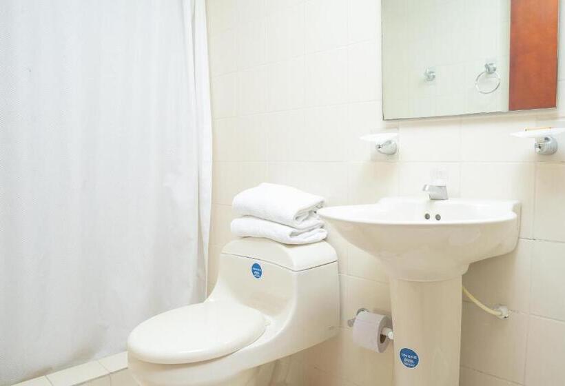 هتل Ayenda 1313 Barahona 72