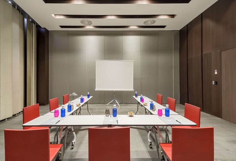 ホテル Barcelo Malaga