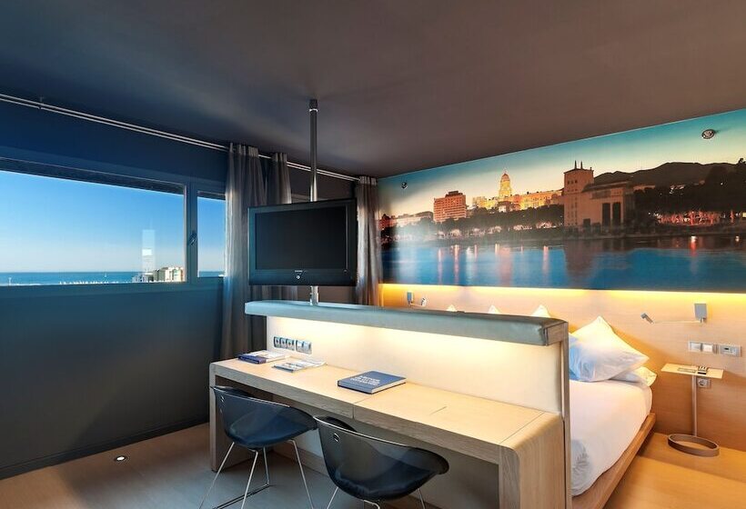 ホテル Barcelo Malaga