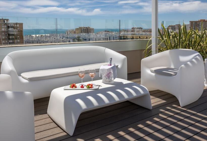 ホテル Barcelo Malaga