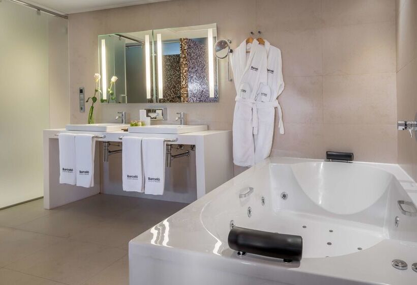 ホテル Barcelo Malaga