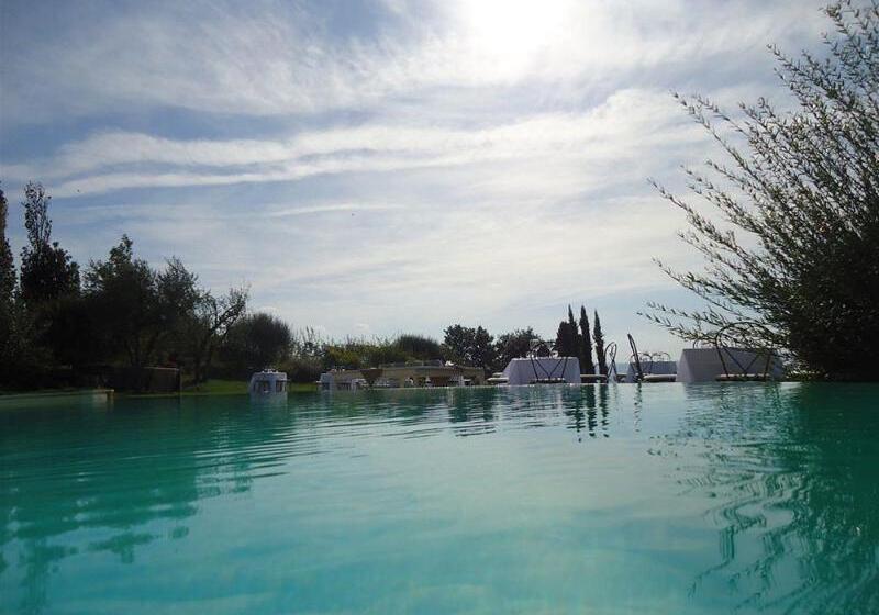 هتل Borgo Di Cortefreda