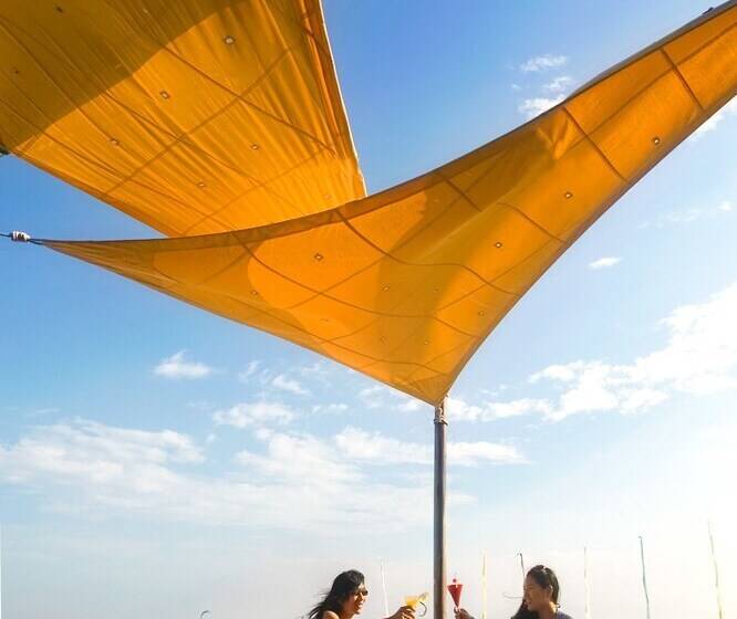 هتل Coco Beach Resort