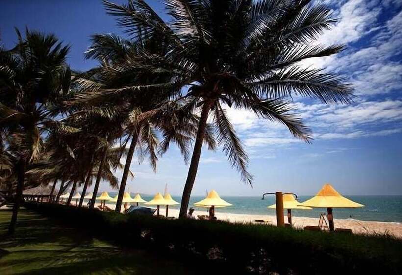 هتل Coco Beach Resort