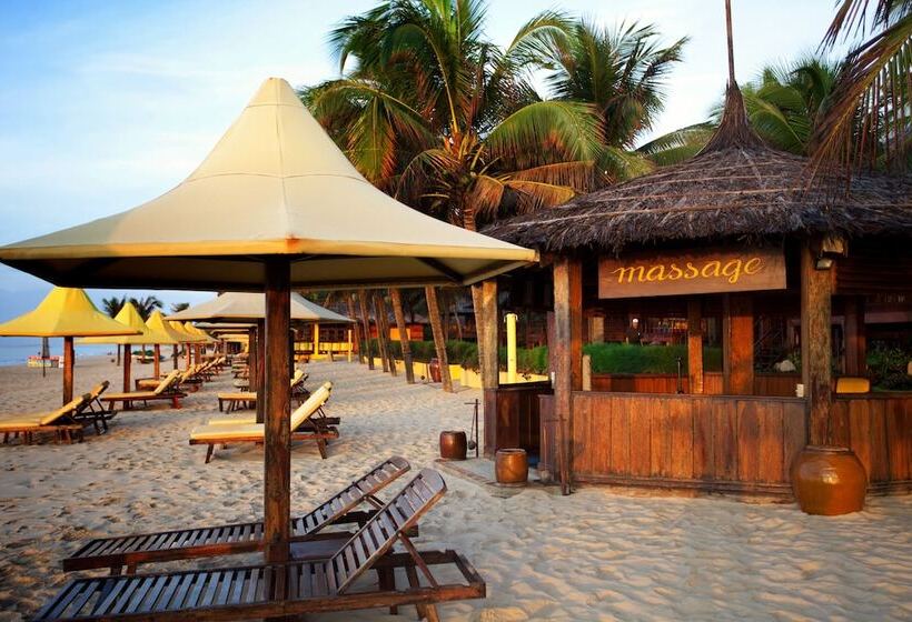 هتل Coco Beach Resort