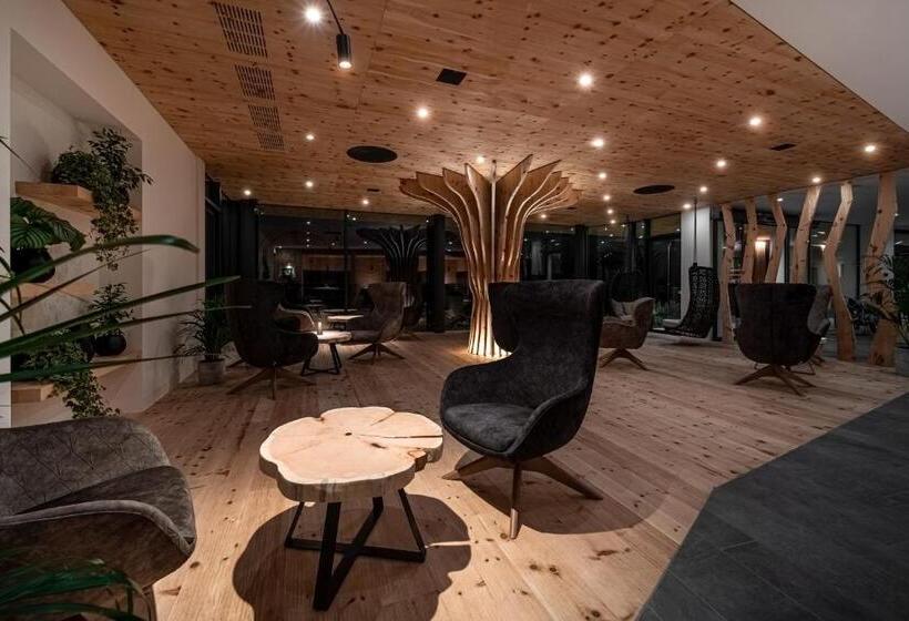 בית מלון כפרי Cristallo Sport & Wellness