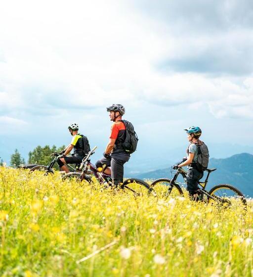 בית מלון כפרי Cristallo Sport & Wellness