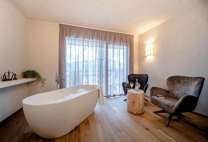 בית מלון כפרי Cristallo Sport & Wellness