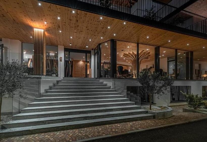 בית מלון כפרי Cristallo Sport & Wellness