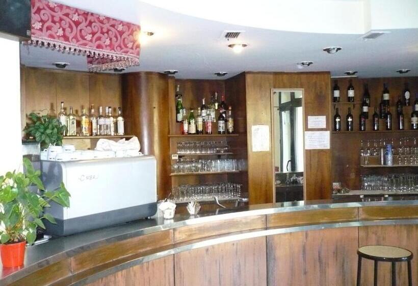 בית מלון כפרי Croce Bianca