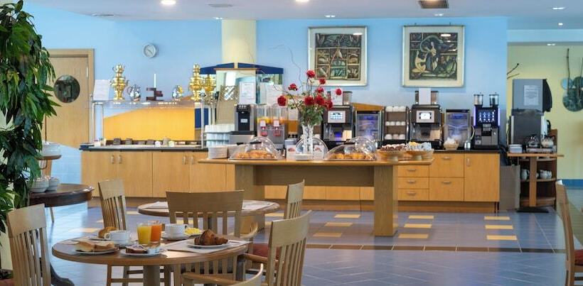 בית מלון כפרי Express Aosta East