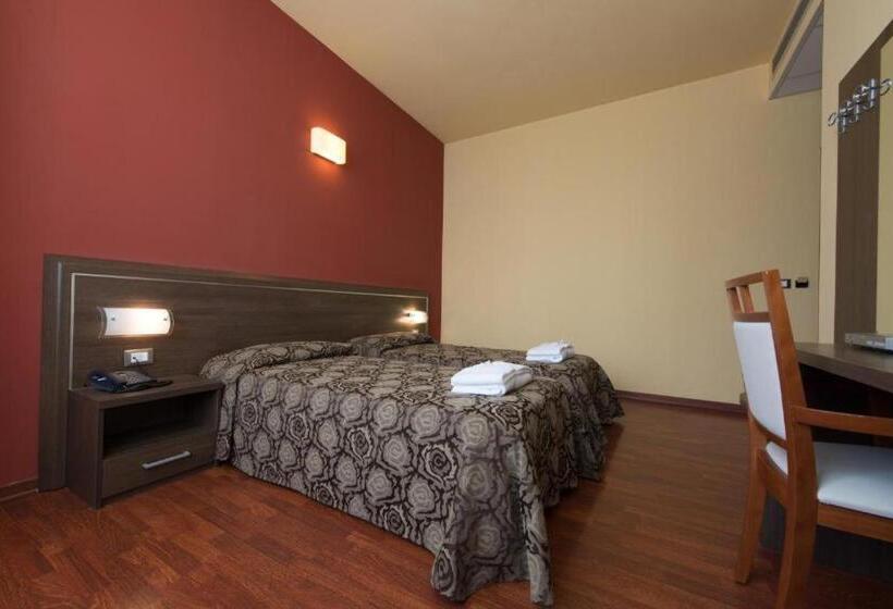 호텔 Formula International & Puravita Spa