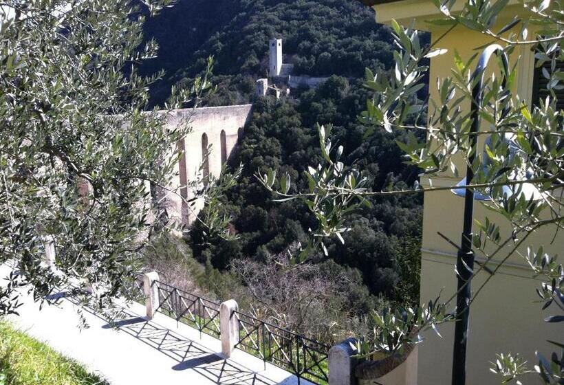 בית מלון כפרי Gattapone