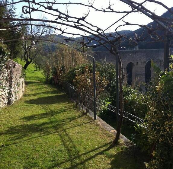 בית מלון כפרי Gattapone