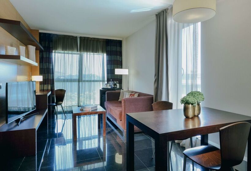 فندق Hesperia Fira