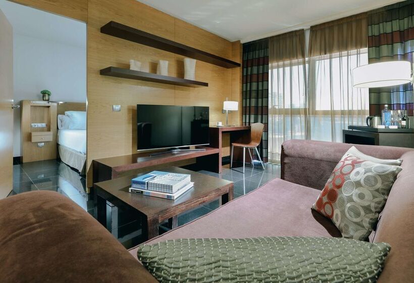 فندق Hesperia Fira