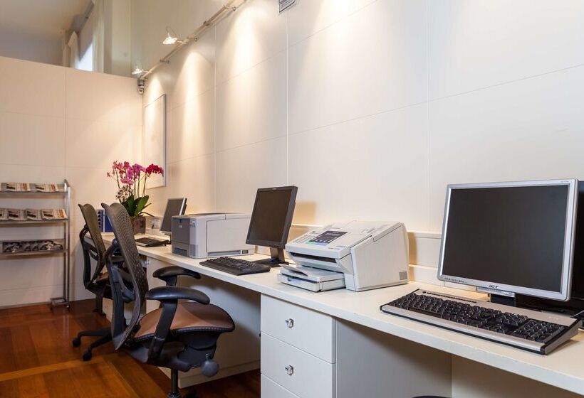 فندق Hilton Garden Inn Florence Novoli