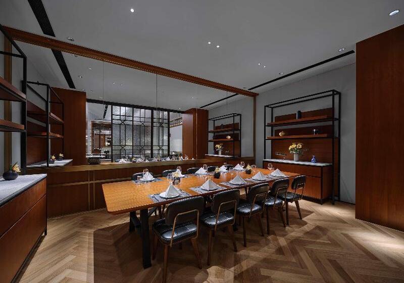 هتل Hilton Garden Inn Guangzhou Tianhe