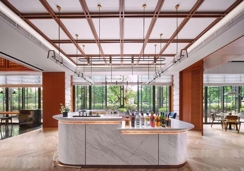 هتل Hilton Garden Inn Guangzhou Tianhe