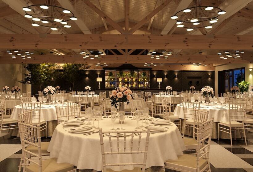 هتل Hospes Palacio De Arenales & Spa