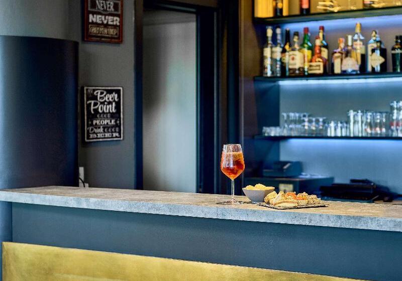 בית מלון כפרי Ibis Firenze Prato Est