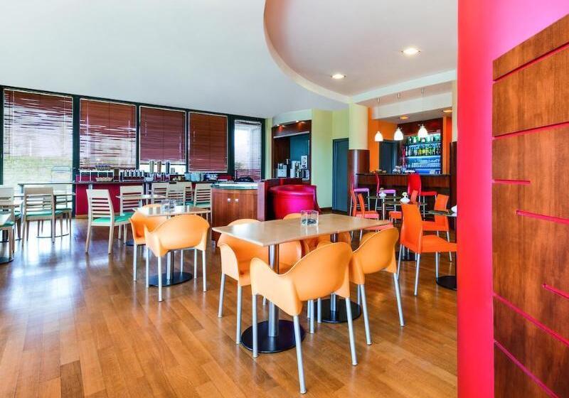 בית מלון כפרי Ibis Firenze Prato Est