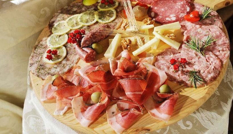 בית מלון כפרי Il Castelluccio Country Resort Restaurant & Spa