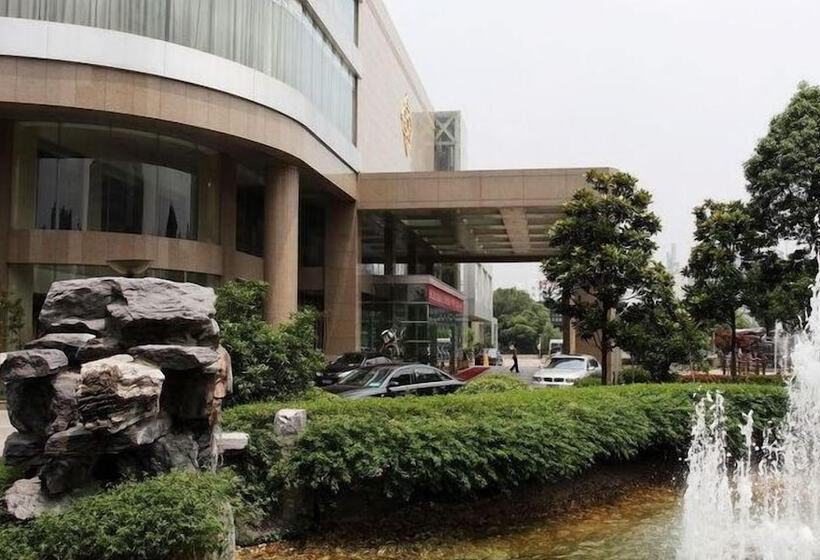 Отель Jinling Plaza Changzhou