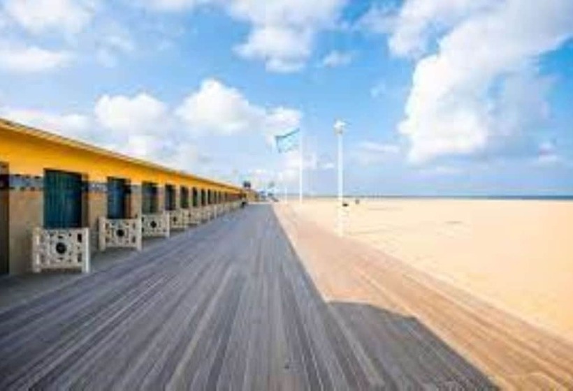 酒店 Kyriad Deauville   St Arnoult