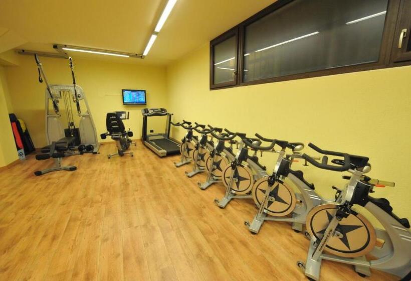 فندق La Rocca Sport & Benessere