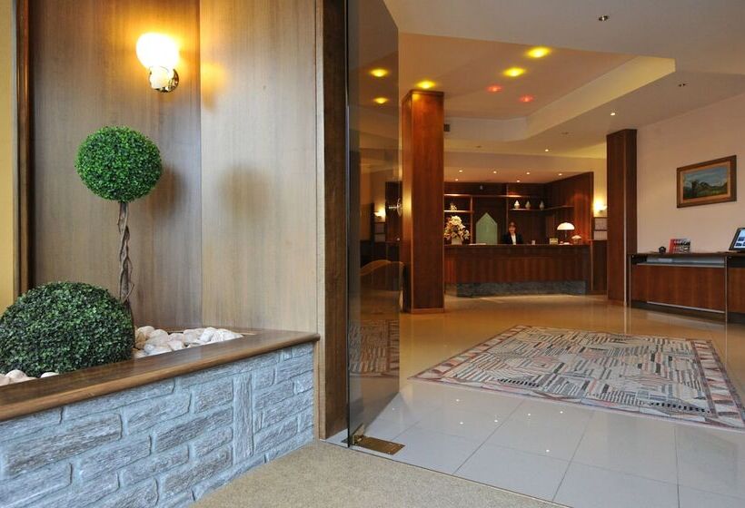 فندق La Rocca Sport & Benessere