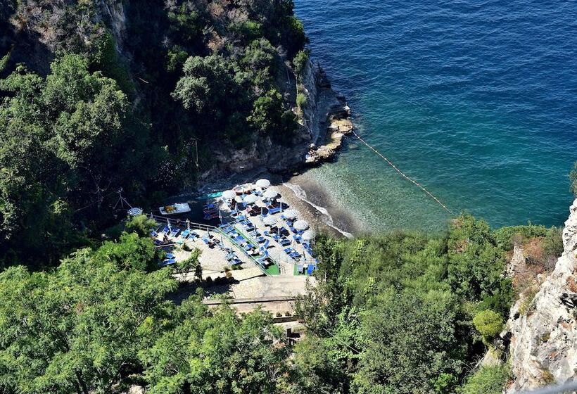 호텔 La Tonnarella