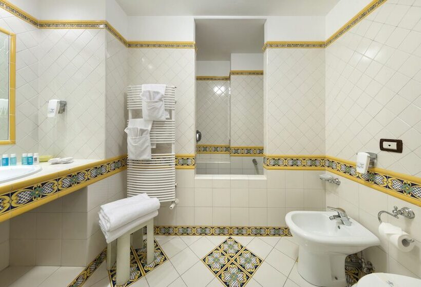 호텔 La Tonnarella