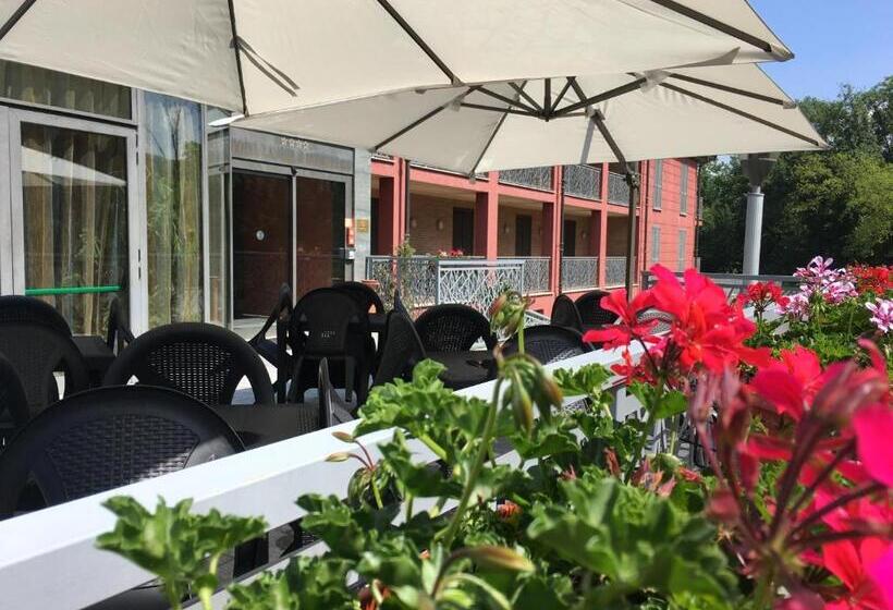 ホテル Langhe & Monferrato