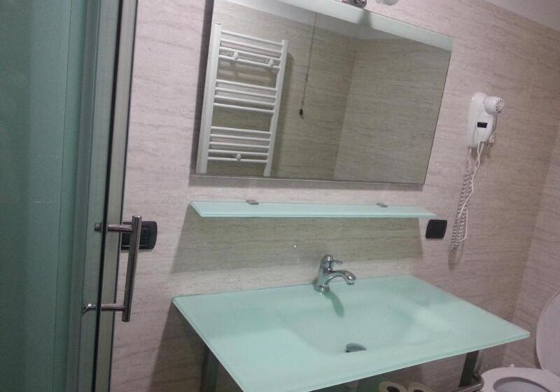 هتل Le Tre Stazioni