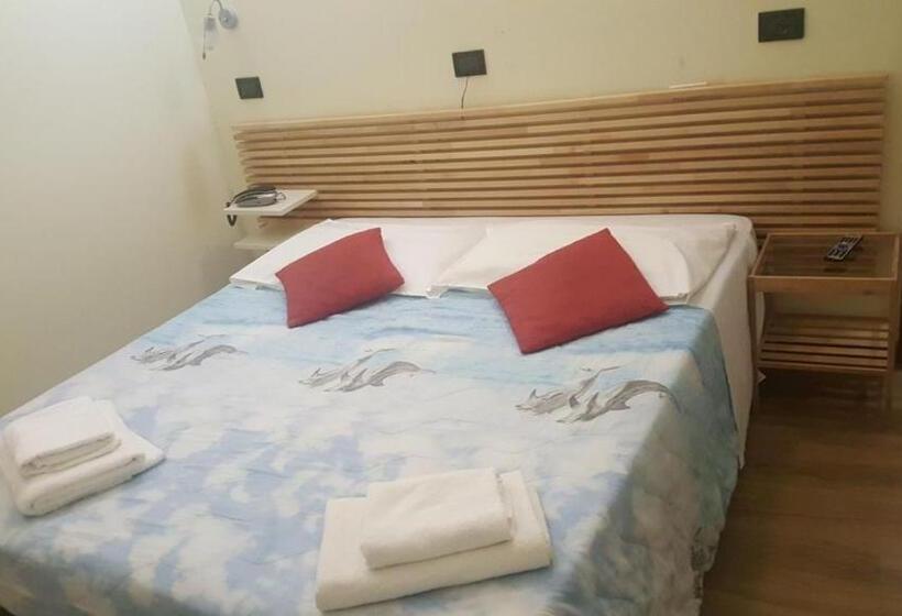 هتل Le Tre Stazioni