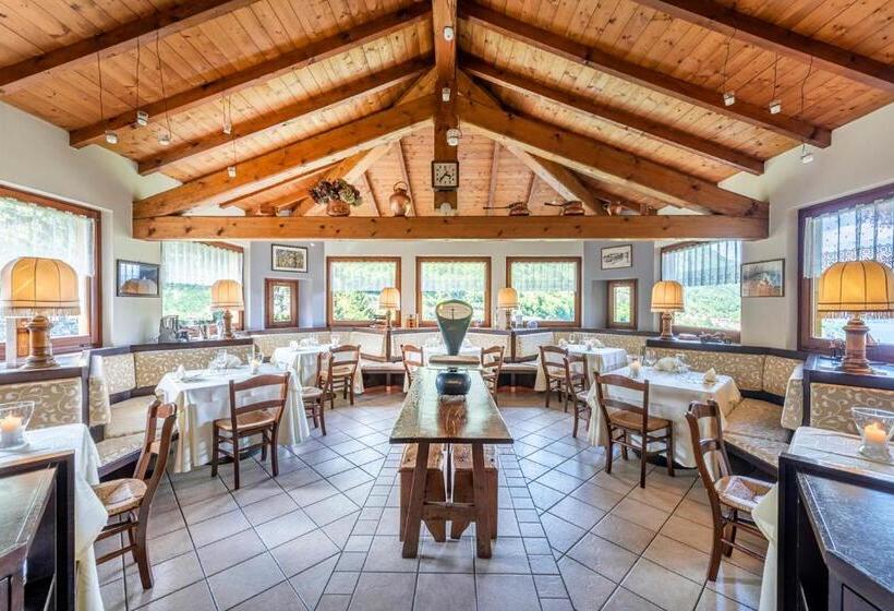 فندق Locanda Sant' Anna